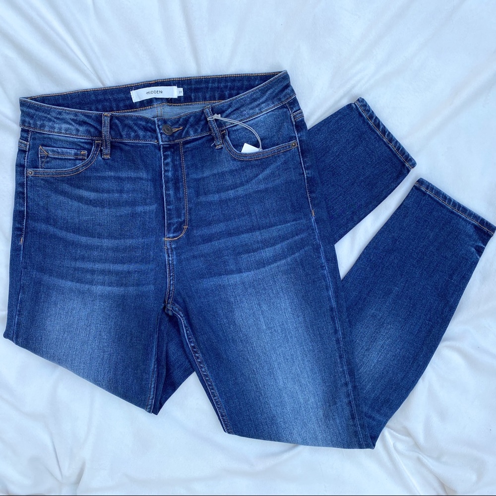 Hidden Skinny Jeans